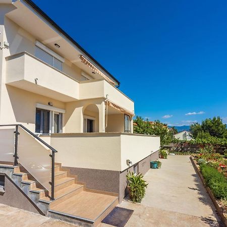 Apartments Star By The Sea Čižići Extérieur photo