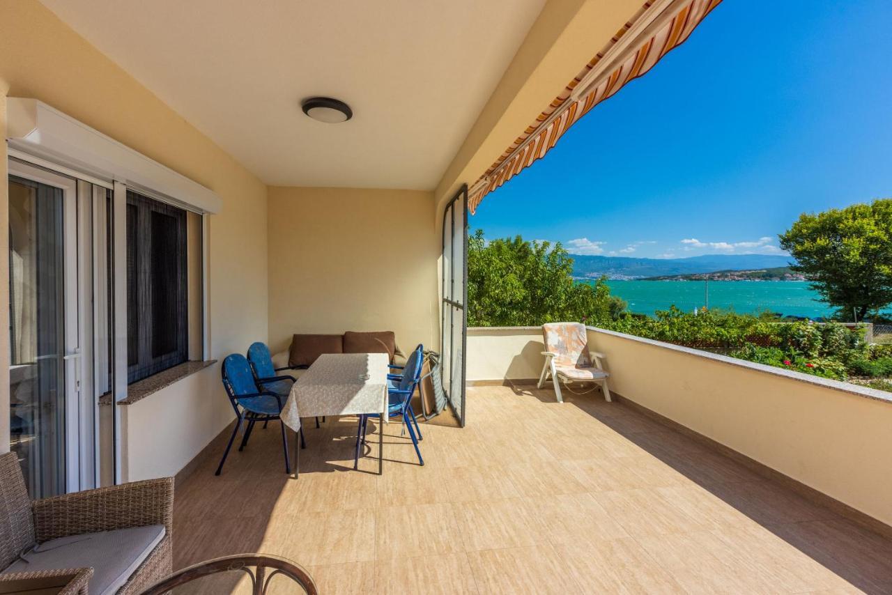 Apartments Star By The Sea Čižići Extérieur photo