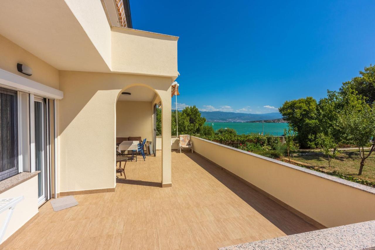 Apartments Star By The Sea Čižići Extérieur photo